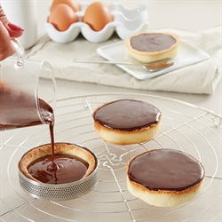 Cercle à tarte perforé en inox rond 8 cm Mathon