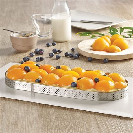 Cercle perforé oblong 30 x 11 cm De Buyer