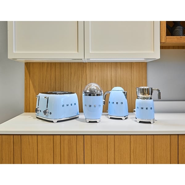 Presse Agrumes bleu azur CJF01PBEU Smeg SMEG CJF01PBEU Bleu azur Pas Cher Presse agrumes
