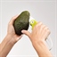 Ustensile pour avocat 3 en 1 GoAvocado Joseph Joseph(vue 3)